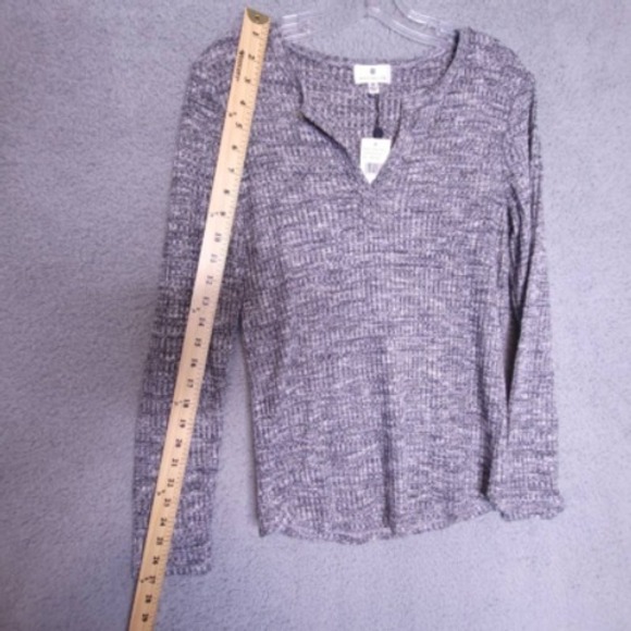 Socialite Womens Pullover Sweater Black Gray Marled Long Sleeve Notch Neck M New - Picture 5 of 9